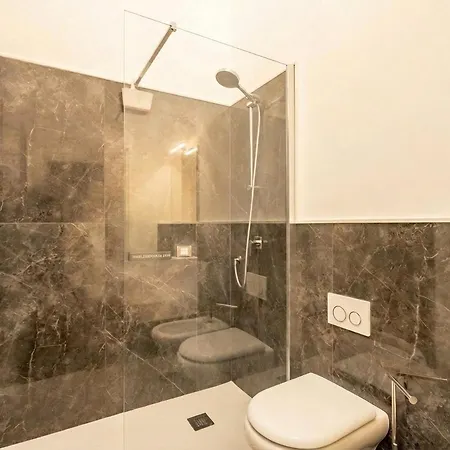 Dimora Calefati - Eleganza E Storia 3*