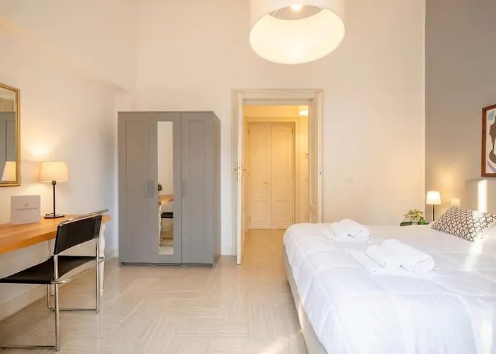 Dimora Calefati - Eleganza E Storia 3* Bari