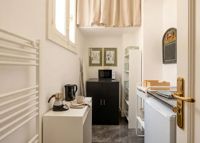 Dimora Calefati - Eleganza E Storia Aparthotel